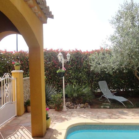 Deux Chambres Chez L'Habitant Dans Villa De Charme Avec Piscine Et Proche Mer Cuers Zewnętrze zdjęcie
